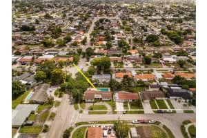 11335 Nw 59th Ct, Hialeah