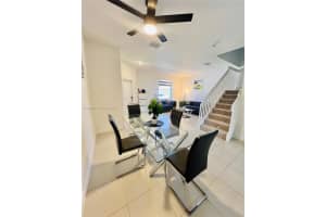 2562 SE 29th St, Homestead, FL 33035, - MLS#A12008033