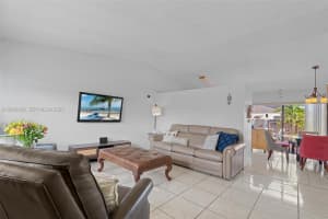 4829 SW 136th Pl, Miami, FL 33175, - MLS#A12008036