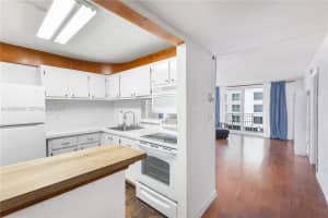 345 Ocean Dr APT 304, Miami Beach, FL 33139, - MLS#A12008048
