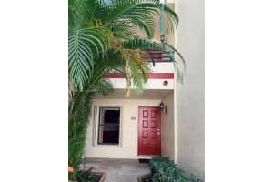 11509 NW 10th St, Pembroke Pines, FL 33026, - MLS#A12008078