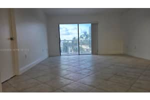 110 S Shore Dr APT 4E, Miami Beach, FL 33141, - MLS#A12008093