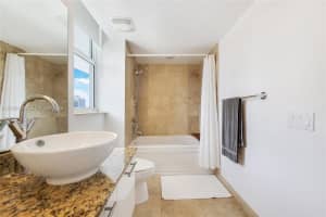 41 SE 5th St APT 504, Miami, FL 33131, - MLS#A12008100
