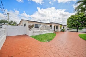 10320 SW 38th Terrace, Miami, FL 33165, - MLS#A12008125