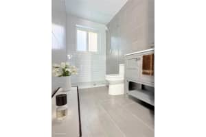 7325 Byron Ave APT 3, Miami Beach, FL 33141, - MLS#A12008132