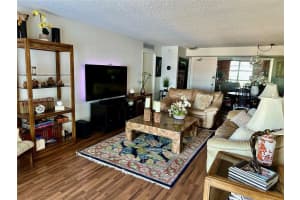 301 174th St APT 2020, Sunny Isles Beach, FL 33160, - MLS#A12008139