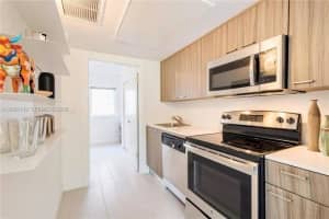 740 Meridian Ave Apt 14, Miami Beach, FL 33139, - MLS#A12008149