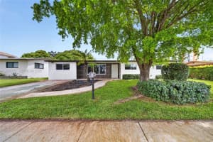 1155 Ne 184th St, Miami