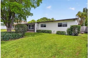 1155 NE 184th St, Miami, FL 33179, - MLS#A12008151