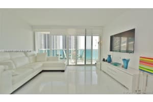 100 Bayview Dr APT 1811, Sunny Isles Beach, FL 33160, - MLS#A12008187
