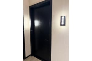 398 Ne 5th St 4216, Miami
