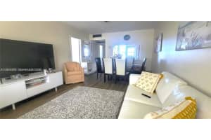 2200 Park Ln APT 302, Hollywood, FL 33021, - MLS#A12008298