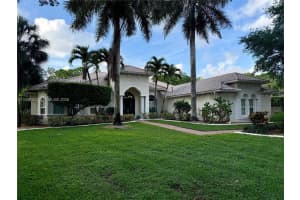 12743 N Winners Cir, Davie
