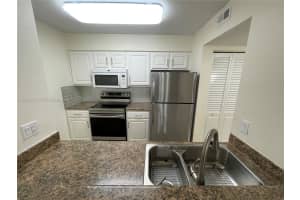 2811 N Oakland Forest Dr APT 102, Oakland Park, FL 33309, - MLS#A12008311