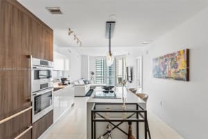 851 NE 1st Ave #3707, Miami, FL 33130, - MLS#A12008317