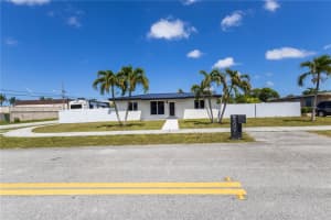 3001 SW 35th Ave, West Park, FL 33023, - MLS#A12008327