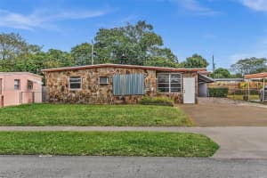 1824 NW 25th Ave, Fort Lauderdale, FL 33311, - MLS#A12008350