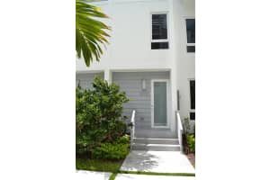MLS# A12008352, Doral, Florida 33172