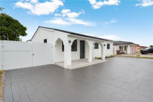 851 W 35th St, Hialeah, FL 33012, - MLS#A12008358