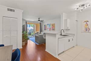 6831 Sw 44th St 101, Miami