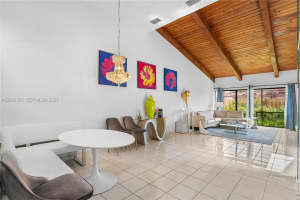 2679 Parkview Dr S, Hallandale Beach, FL 33009, - MLS#A12008376