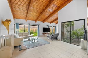 2679 Parkview Dr S, Hallandale Beach, FL 33009, - MLS#A12008376