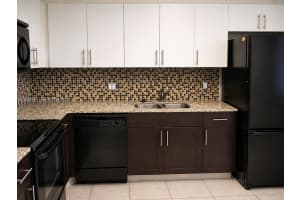 405 Lakeview Dr APT 202, Weston, FL 33326, - MLS#A12008391