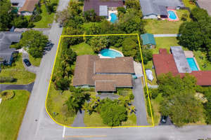 14590 Sw 84th Ct, Palmetto Bay