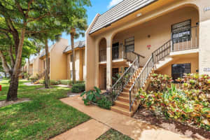 145 Lake Nancy Ln APT 230, West Palm Beach, FL 33411, - MLS#A12008492