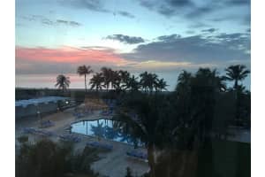 5055 Collins Ave APT 4C, Miami Beach, FL 33140, - MLS#A12008493