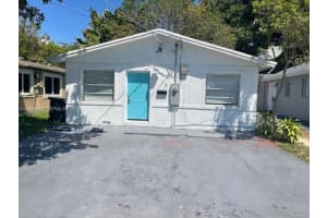 410 Nw 9th St, Hallandale Beach