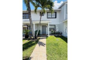 117 NW 106th Ave #117, Pembroke Pines, FL 33026, - MLS#A12008527