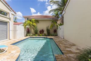 1125 Queen Palm Ct, Hollywood, FL 33019, - MLS#A12008579