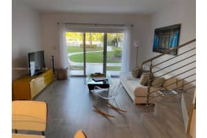 881 Ocean Dr Th12, Key Biscayne