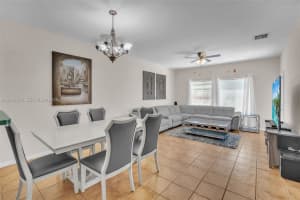 4266 SW 10th Pl, Deerfield Beach, FL 33442, - MLS#A12008645