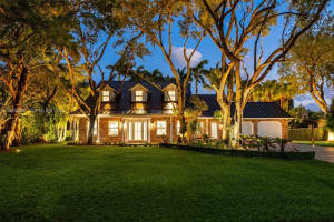 8220 SW 182nd St, Palmetto Bay, FL 33157, - MLS#A12008646