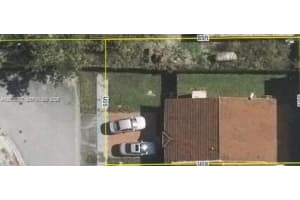 8800 NW 118th St, Hialeah Gardens, FL 33018, - MLS#A12008677