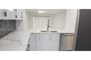 Building 4, 8010 N Colony Cir #107, Tamarac, FL 33321, - MLS#A12008741