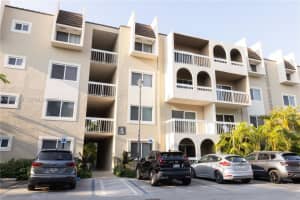 7703 Camino Real 406, Miami