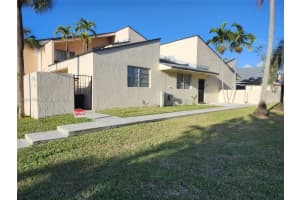 9195 Fontainebleau Blvd 6, Miami