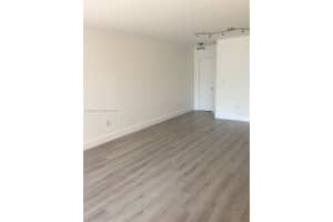 9711 Fontainebleau Blvd D101, Miami