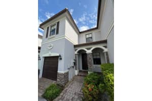 11668 Nw 88th Ln 11668, Doral