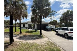 2772 38th Ave Se, Naples