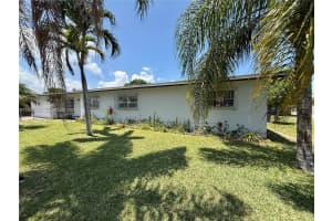 10401 SW 164th St, Miami, FL 33157, - MLS#A12008826
