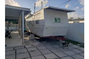 1085 NW 185th Ter, Miami, FL 33169, - MLS#A12008852