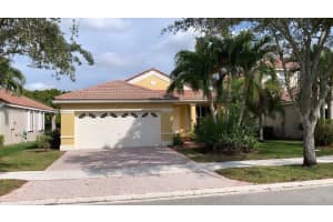 756 Sand Creek Cir, Weston