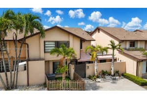 8186 NW 98th Ln #123, Miami Lakes, FL 33016, - MLS#A12008895