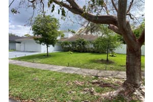 11121 SW 110th Rd, Miami, FL 33176, - MLS#A12008929