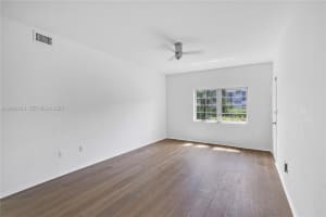 1600 Michigan Ave APT 2, Miami Beach, FL 33139, - MLS#A12008933