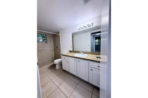 B, 8333 Lake Dr APT 407, Doral, FL 33166, - MLS#A12008978